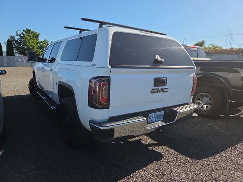 Used 2017 GMC Sierra 1500 SLT AWD/4WD image 3