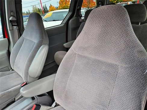 Used 2001 Ford Windstar LX image 12