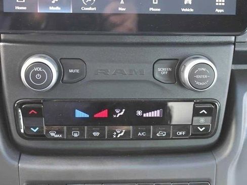 New 2024 RAM ProMaster 3500 w/ Delivery Van Package image 23