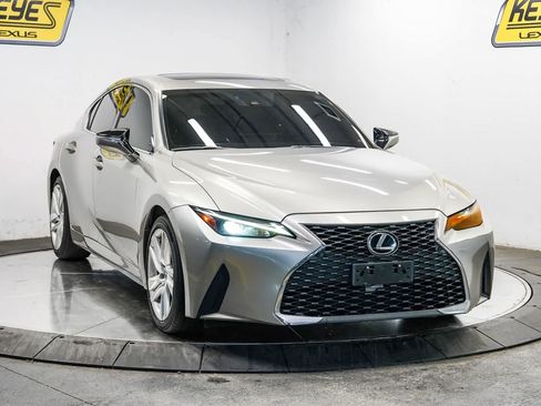 Used 2021 Lexus IS 300 w/ Comfort Package RWD image 5