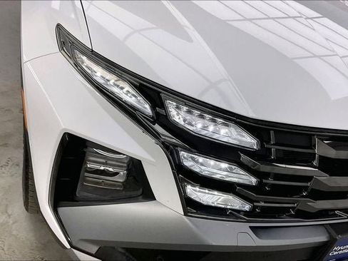 Certified 2025 Hyundai Tucson Limited AWD/4WD image 26