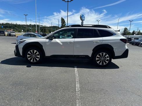 Used 2024 Subaru Outback Limited AWD/4WD image 5