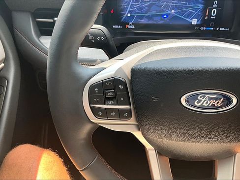 Used 2025 Ford Explorer Active w/ Active Comfort Package AWD/4WD image 23
