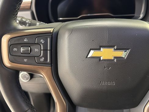 Used 2023 Chevrolet Suburban High Country w/ Premium Package RWD image 13