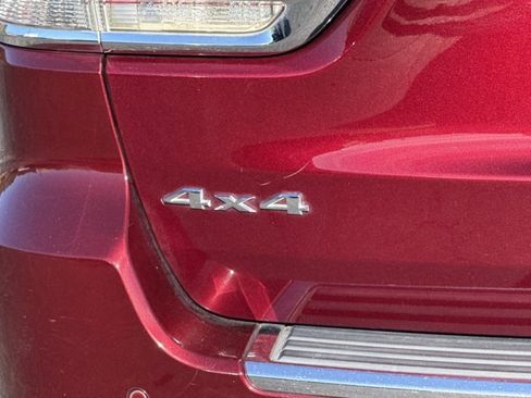 Used 2016 Jeep Grand Cherokee Limited w/ Luxury Group II image 9