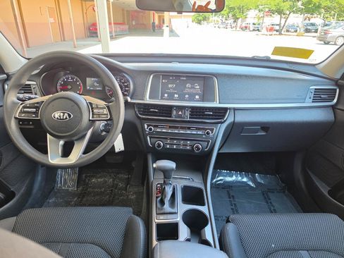Used 2020 Kia Optima LX FWD image 15