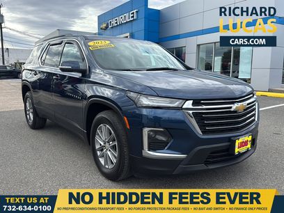 Used 2023 Chevrolet Traverse LT