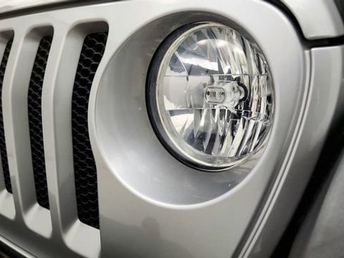 Used 2019 Jeep Wrangler Unlimited Sport S AWD/4WD image 24