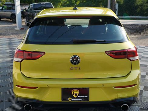 Used 2022 Volkswagen GTI Autobahn FWD image 8