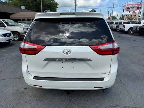 Used 2015 Toyota Sienna Limited FWD image 5