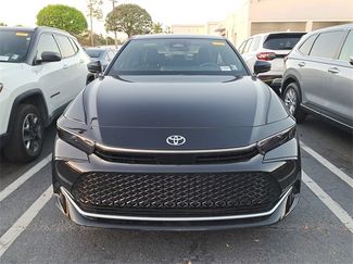 Used 2023 Toyota Crown Limited video 2