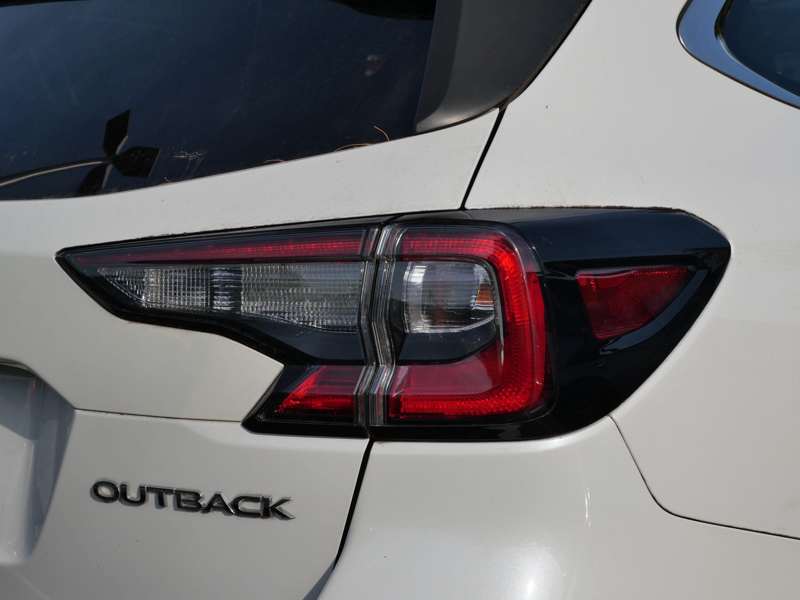 Used 2021 Subaru Outback Premium w/ Popular Package #1 AWD/4WD image 8