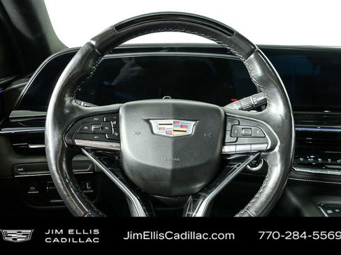 Used 2024 Cadillac Escalade ESV Sport image 10