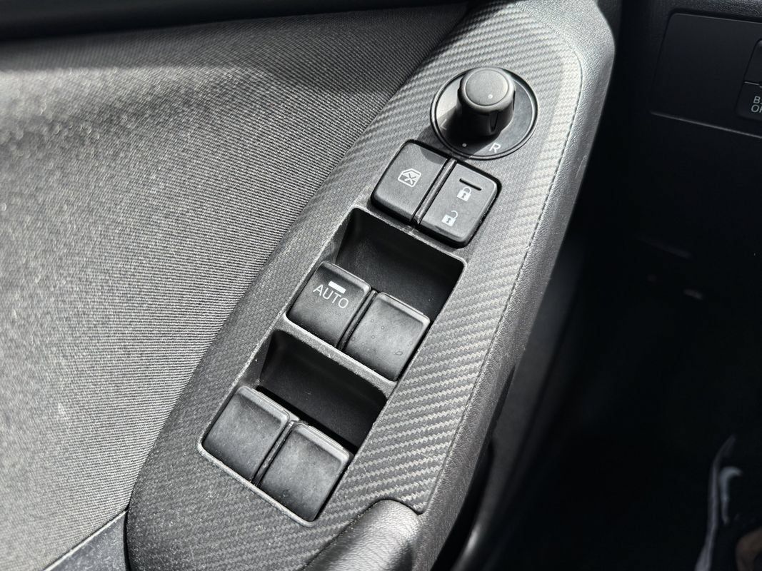 Used 2015 MAZDA MAZDA3 i Touring FWD image 20