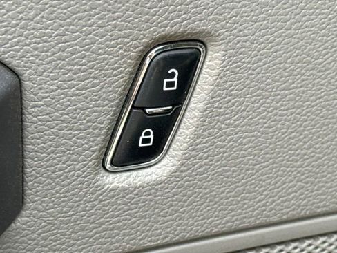 Used 2020 Ford F150 XLT w/ Equipment Group 302A Luxury image 19