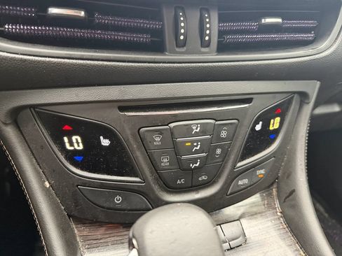 Used 2016 Buick Envision Premium AWD/4WD image 28