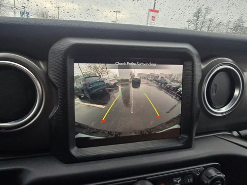 Used 2023 Jeep Wrangler Unlimited Rubicon 4xe w/ Cold Weather Group image 26