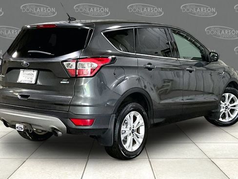 Used 2017 Ford Escape SE w/ SE Cold Weather Package AWD/4WD image 7