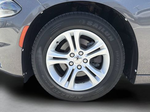 Used 2020 Dodge Charger SXT RWD image 31