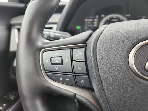 Used 2024 Lexus UX 250h AWD w/ Premium Package image 36