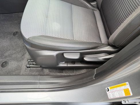 Used 2025 Chevrolet Trax LT image 22