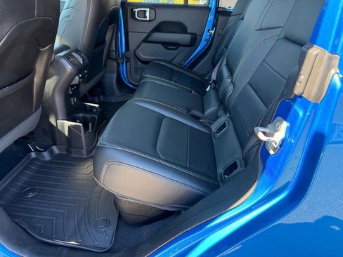 Used 2021 Jeep Gladiator Overland w/ Popular Equipment Package image 13