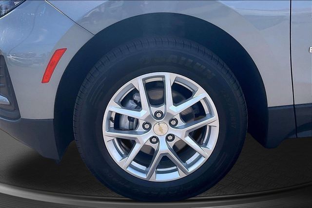 Used 2024 Chevrolet Equinox LS AWD/4WD image 9