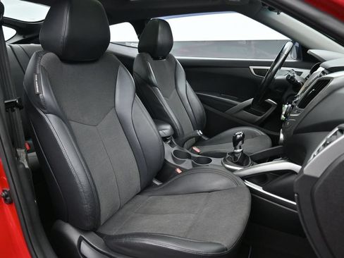 Used 2014 Hyundai Veloster w/ Style Package 02 FWD image 24