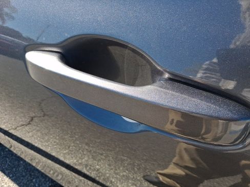 Certified 2023 Honda HR-V LX image 16