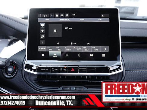 New 2026 Jeep Compass Latitude image 21