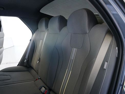 Used 2025 Hyundai Elantra SEL image 15