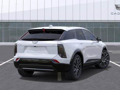 New 2026 Cadillac Optiq Sport 1 w/ LPO, Floor Liner Package AWD/4WD image 4