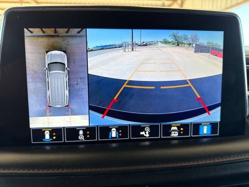 Used 2021 Chevrolet Suburban RST w/ Luxury Package RWD image 25