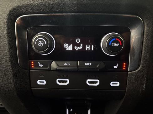 Used 2024 Chevrolet Suburban RST w/ Luxury Package image 29