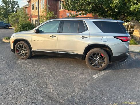 Used 2023 Chevrolet Traverse Premier w/ Redline Edition AWD/4WD image 9