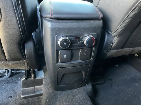 Used 2022 Ford Explorer ST-Line w/ Class IV Trailer Tow Package image 30