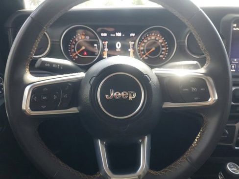 Used 2023 Jeep Gladiator Overland image 18