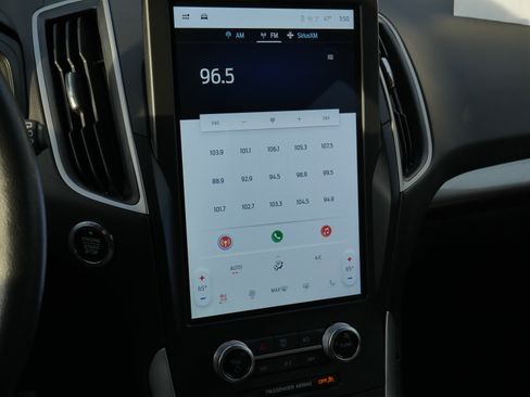 Certified 2024 Ford Edge SEL w/ Convenience Package image 10