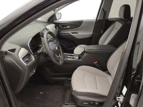 Used 2020 Chevrolet Equinox LT image 17