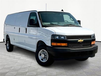 New 2025 Chevrolet Express 2500 Extended w/ Enhanced Convenience Package