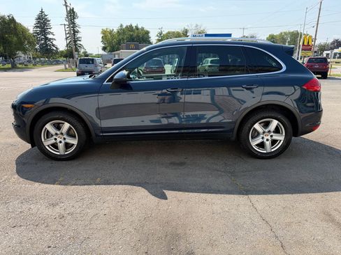 Used 2014 Porsche Cayenne AWD/4WD image 6