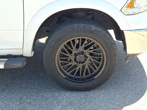 Used 2015 RAM 1500 Laramie w/ Convenience Group image 27