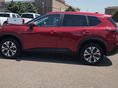 Used 2023 Nissan Rogue SV AWD/4WD image 5