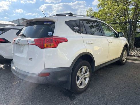 Used 2013 Toyota RAV4 XLE image 4