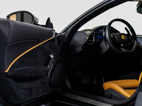 Certified 2024 Ferrari Roma image 33