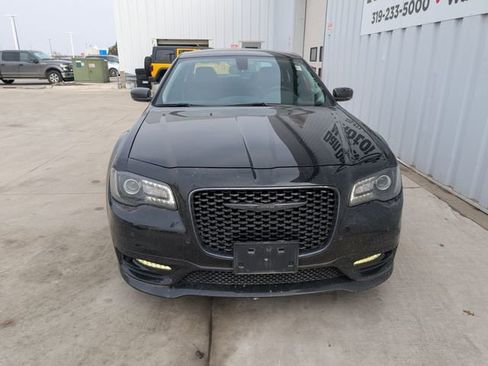 Used 2022 Chrysler 300 Touring L image 21