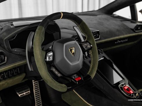 Used 2024 Lamborghini Huracan Sterrato image 43