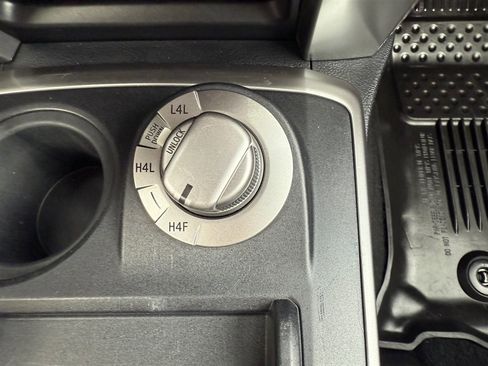 Used 2016 Toyota 4Runner 4WD image 23