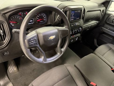 Used 2023 Chevrolet Silverado 1500 Custom AWD/4WD image 12