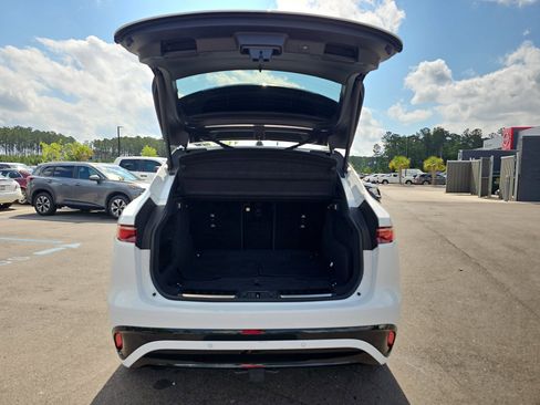 Used 2024 Jaguar F-PACE R-Dynamic S AWD/4WD image 14